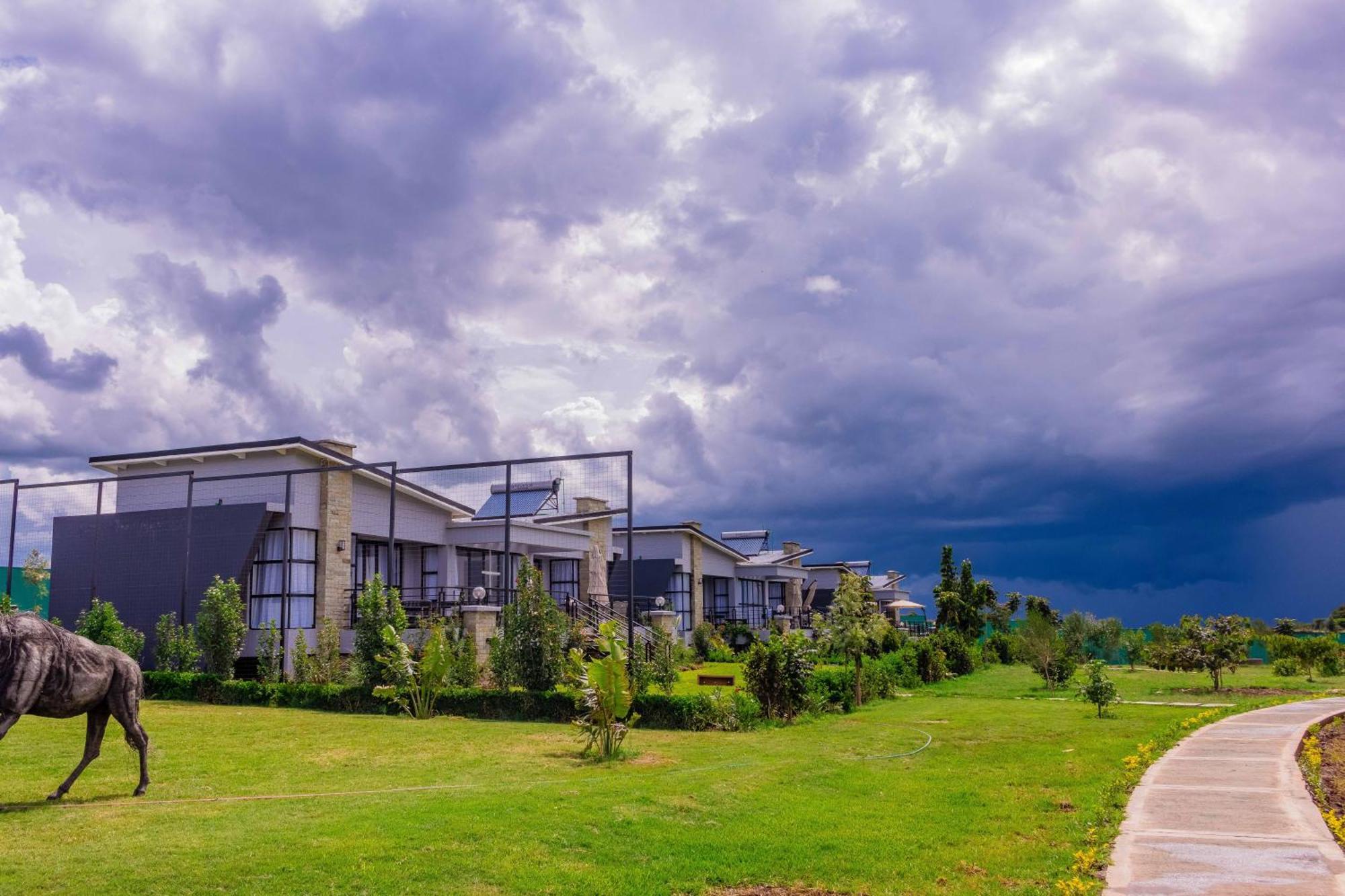Tufaha Resort Nanyuki Exteriör bild