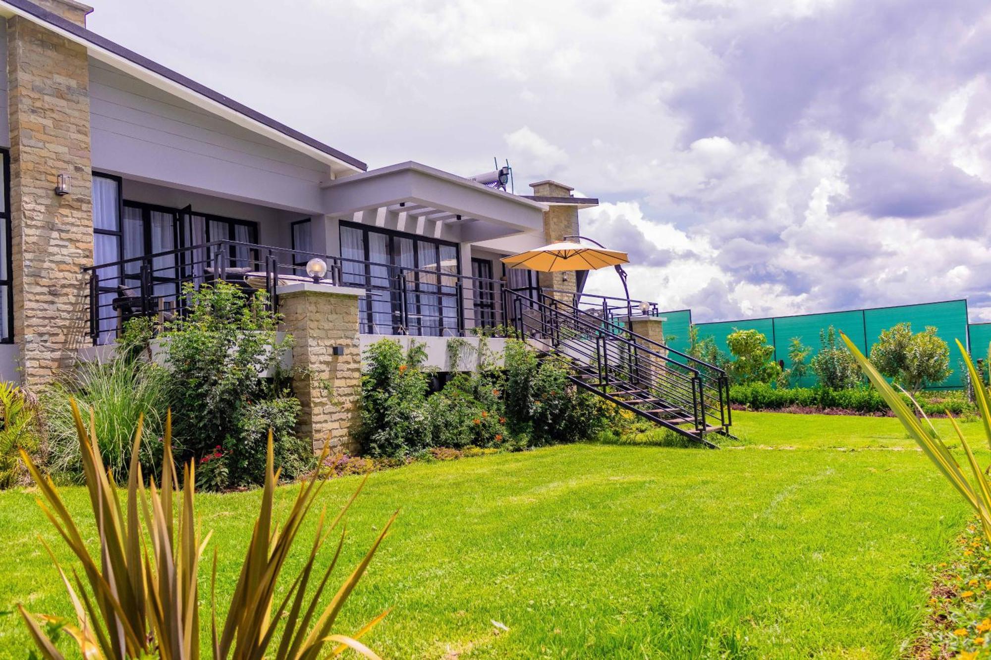 Tufaha Resort Nanyuki Exteriör bild